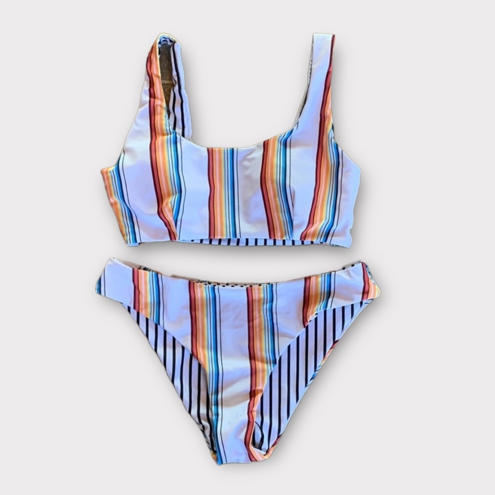 NWT Shein Striped Rainbow Serape PrideTop Cheeky Bikini Bottoms
Swimsuit Set S